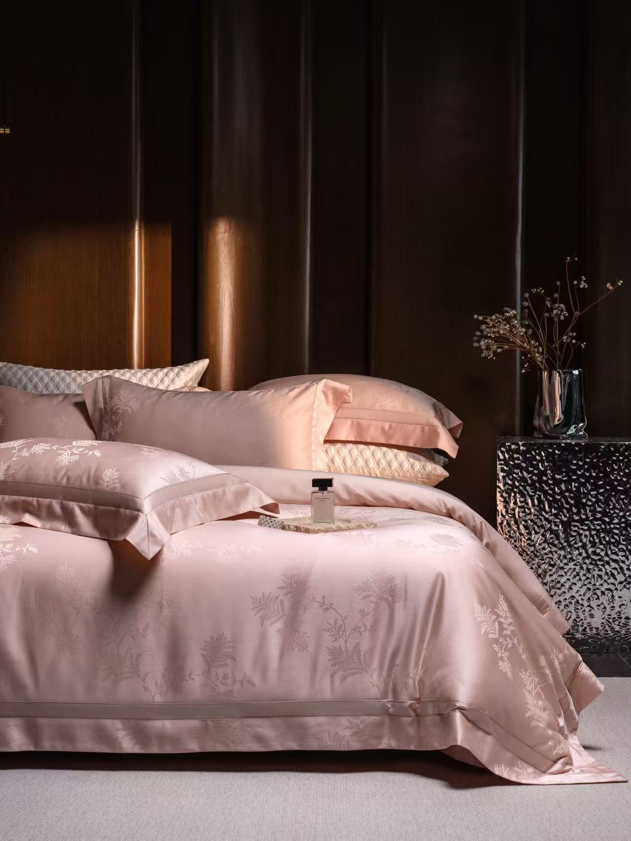 Luxury Pink Floral Jacquard Be - đánh giá và giá Embroidery Sheet