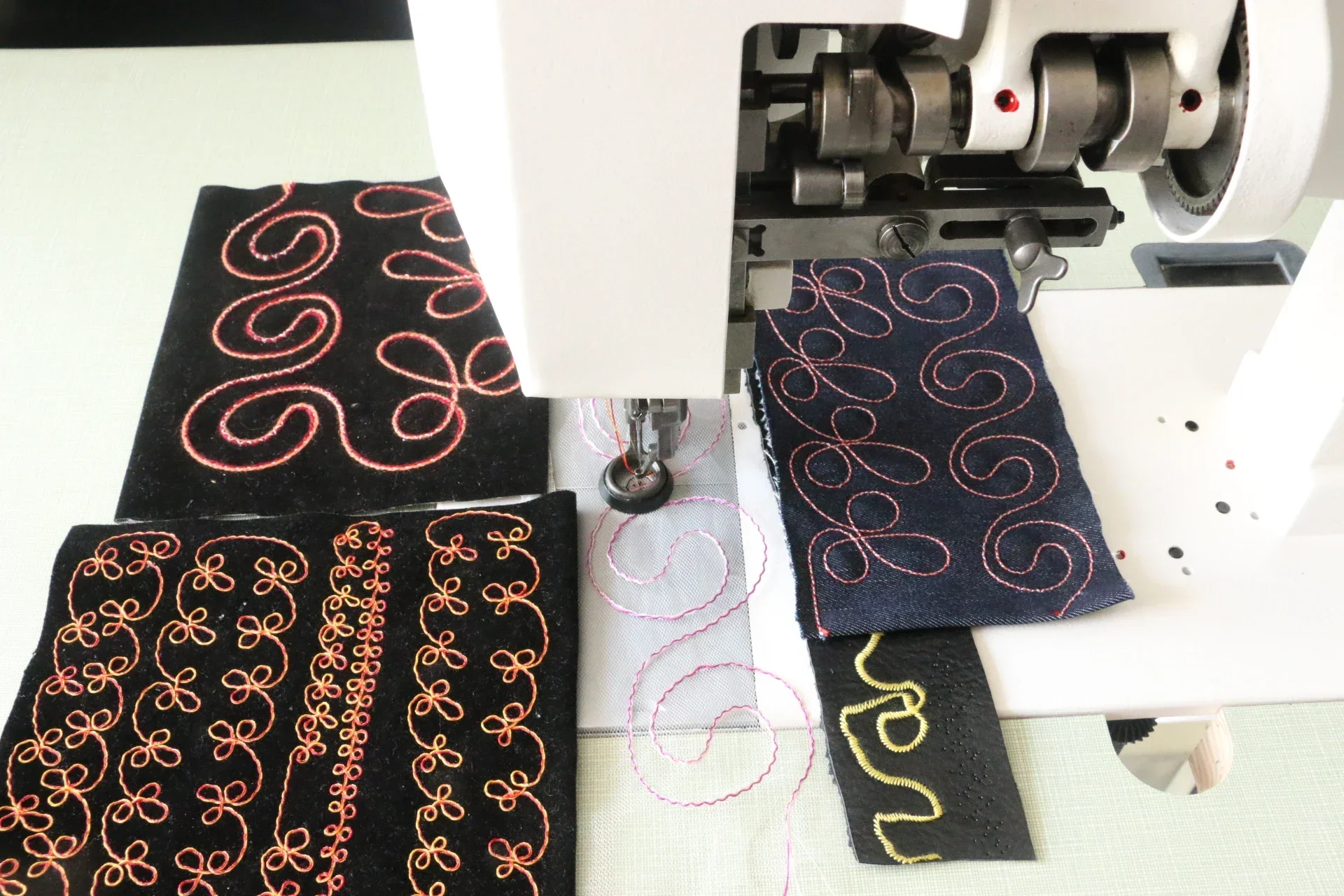 Hot sales DS-1121 Handle Opera - đánh giá và giá Embroidery Zig Zag Stitch